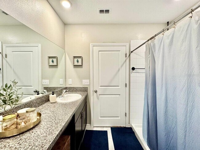 Building Photo - 7309 Canterbury Bells Ct