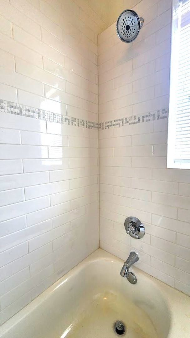 Building Photo - 2 BED 1 BATH CENTRAL PARK ADDITION NEAR PA...