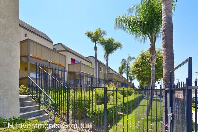 Building Photo - 8100 Orangewood Ave