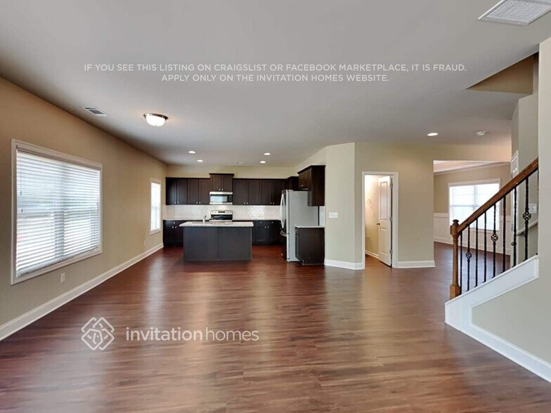 Building Photo - 51 Oak Point Ct