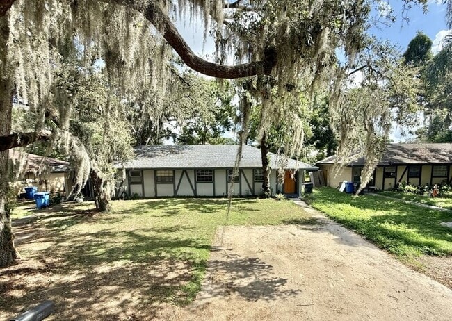 Primary Photo - 1337 Eagleview Dr