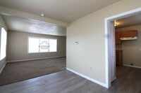 Building Photo - 406 Benham St