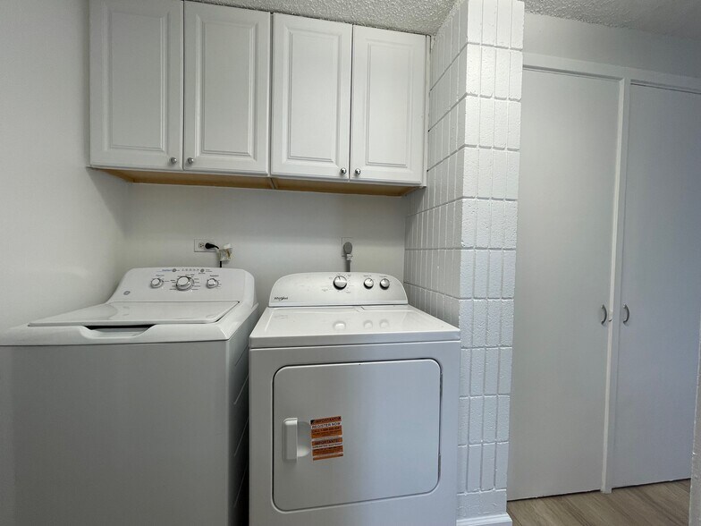 Building Photo - 46-283 Kahuhipa St