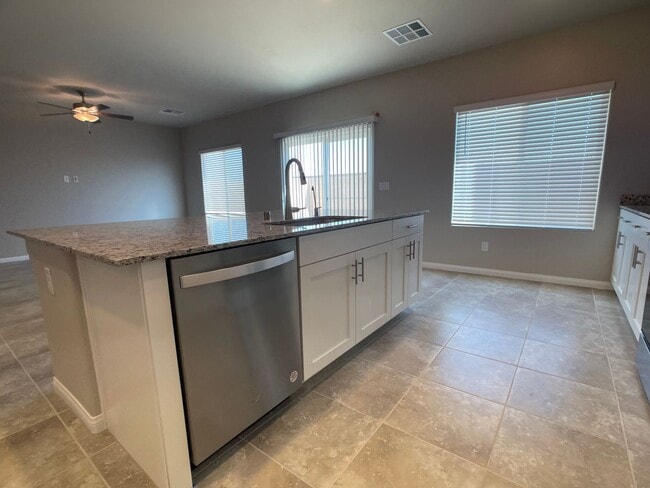 Building Photo - Brand New, Never Lived in House, located in the Southwest!