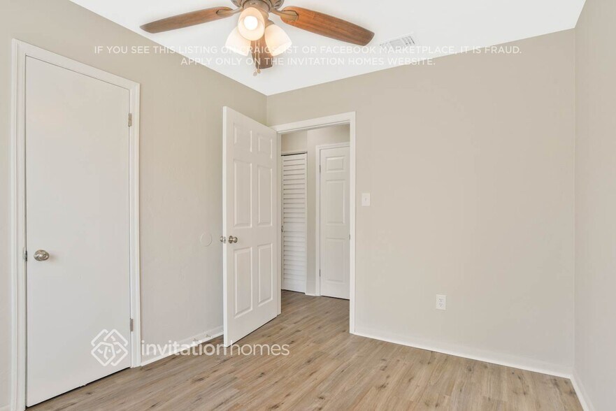 Building Photo - 927 28th St NW