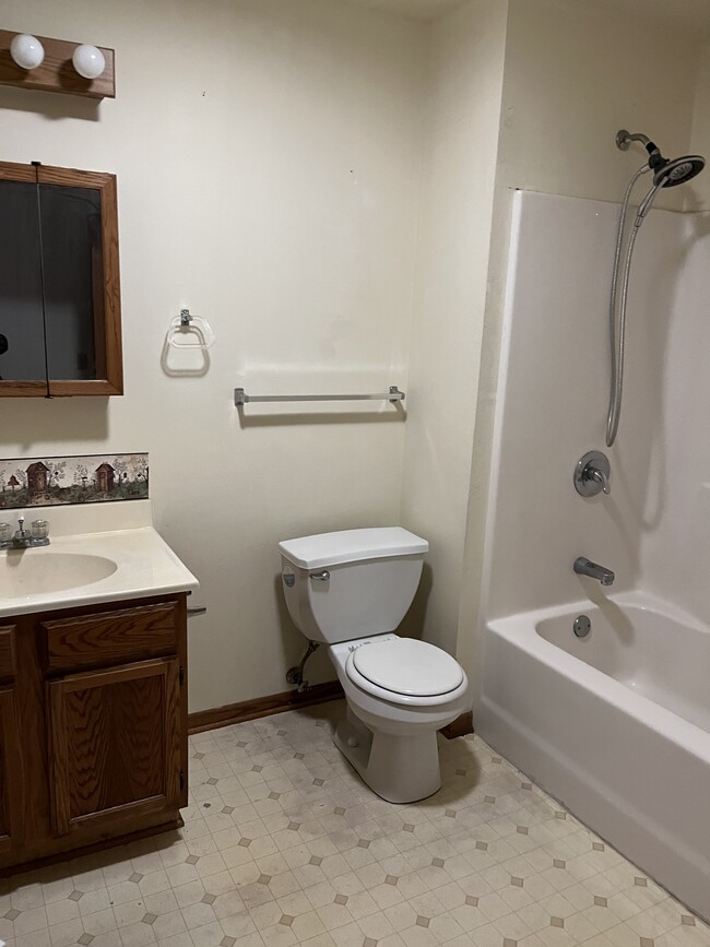 Building Photo - Summerset Apartments