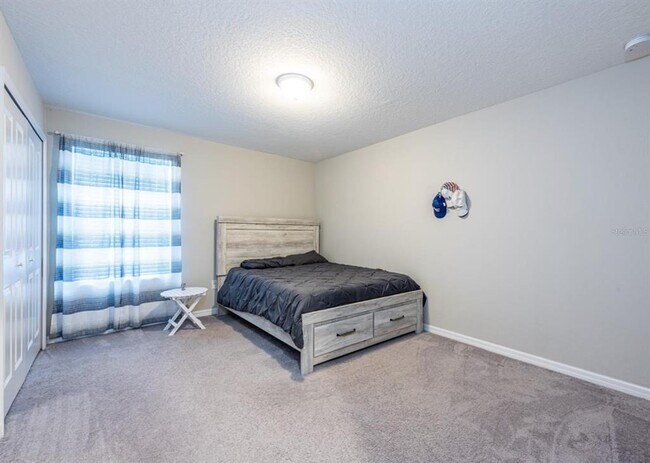 Building Photo - 9650 Sage Creek Dr