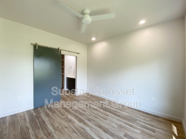 Building Photo - 1683 Midtown Pl