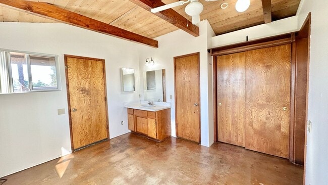 Building Photo - Unique and Rustic Detached Guest Home Unit on Private Country Property Overlooking the Stunning G...