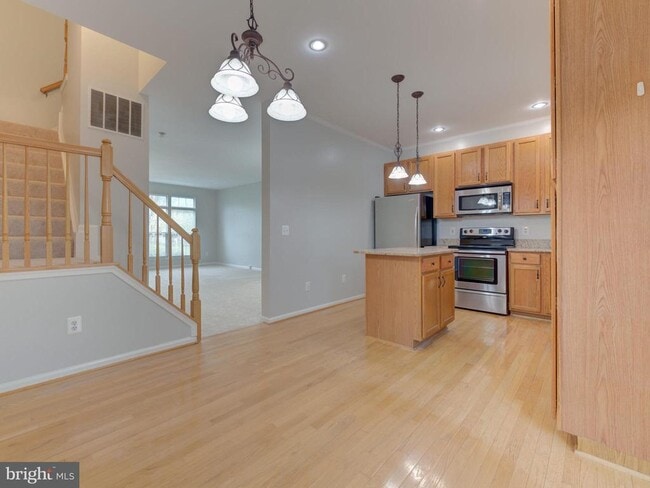 Building Photo - 20362 Hartwell St