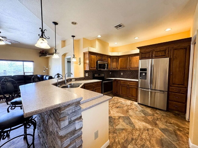 Building Photo - “Well Maintained 2-Bedroom, 2-Bathroom Home in Foothills”