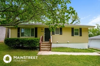 Building Photo - 4139 N Spruce Ave