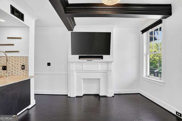 Building Photo - 2840 Peachtree Rd NW