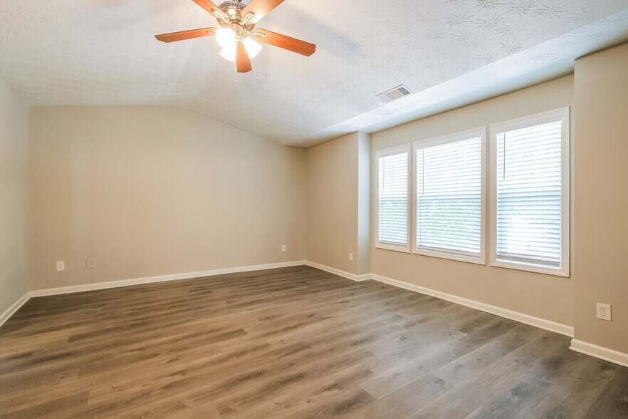 Building Photo - 461 Pondweed Dr