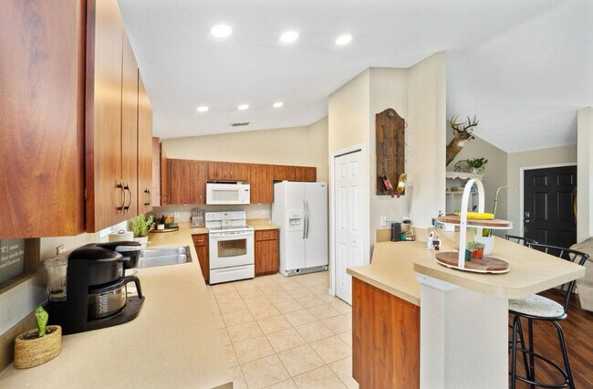 Building Photo - 3935 SE 136th Pl