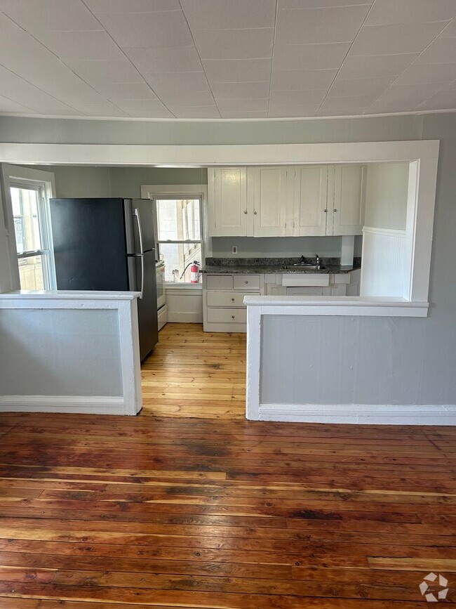 Building Photo - 64-66 Green Street LLC