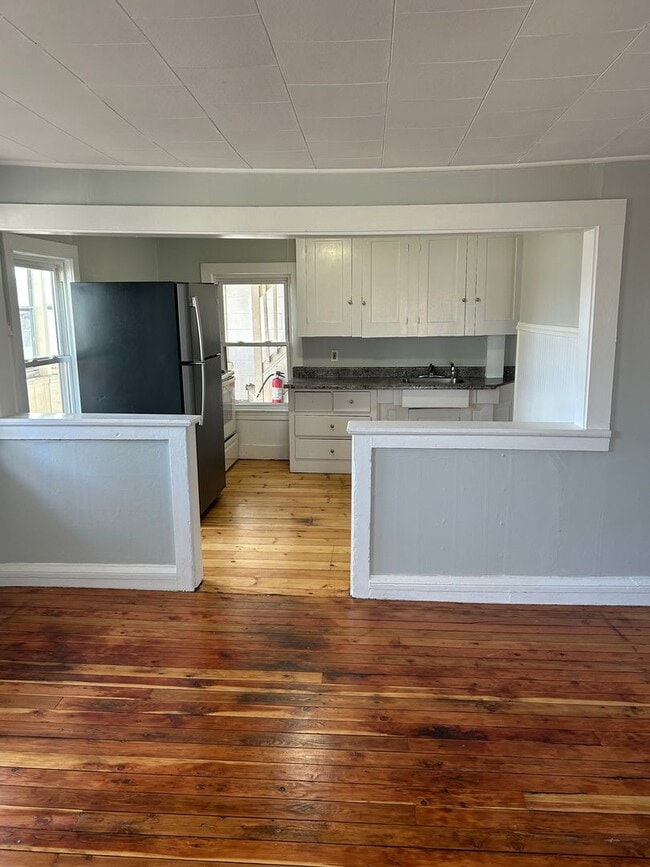 Building Photo - 64-66 Green Street LLC