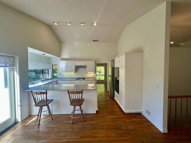 Building Photo - Light Filled 4 Bedroom 2.5 Bathroom Two-St...