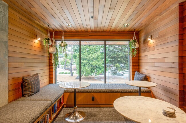 Building Photo - 120 Broadway-SI FL5-ID542