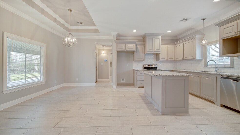 Building Photo - 1035 Timber Trails Rd
