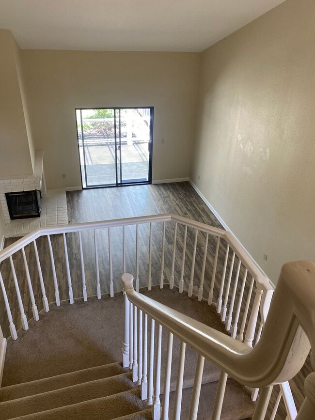 Building Photo - Danville Brookview Duet Townhouse 4 Br., 2...