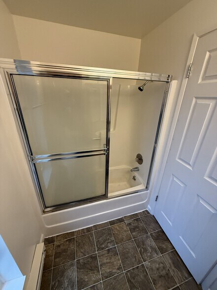 Building Photo - 2317 SE Division St