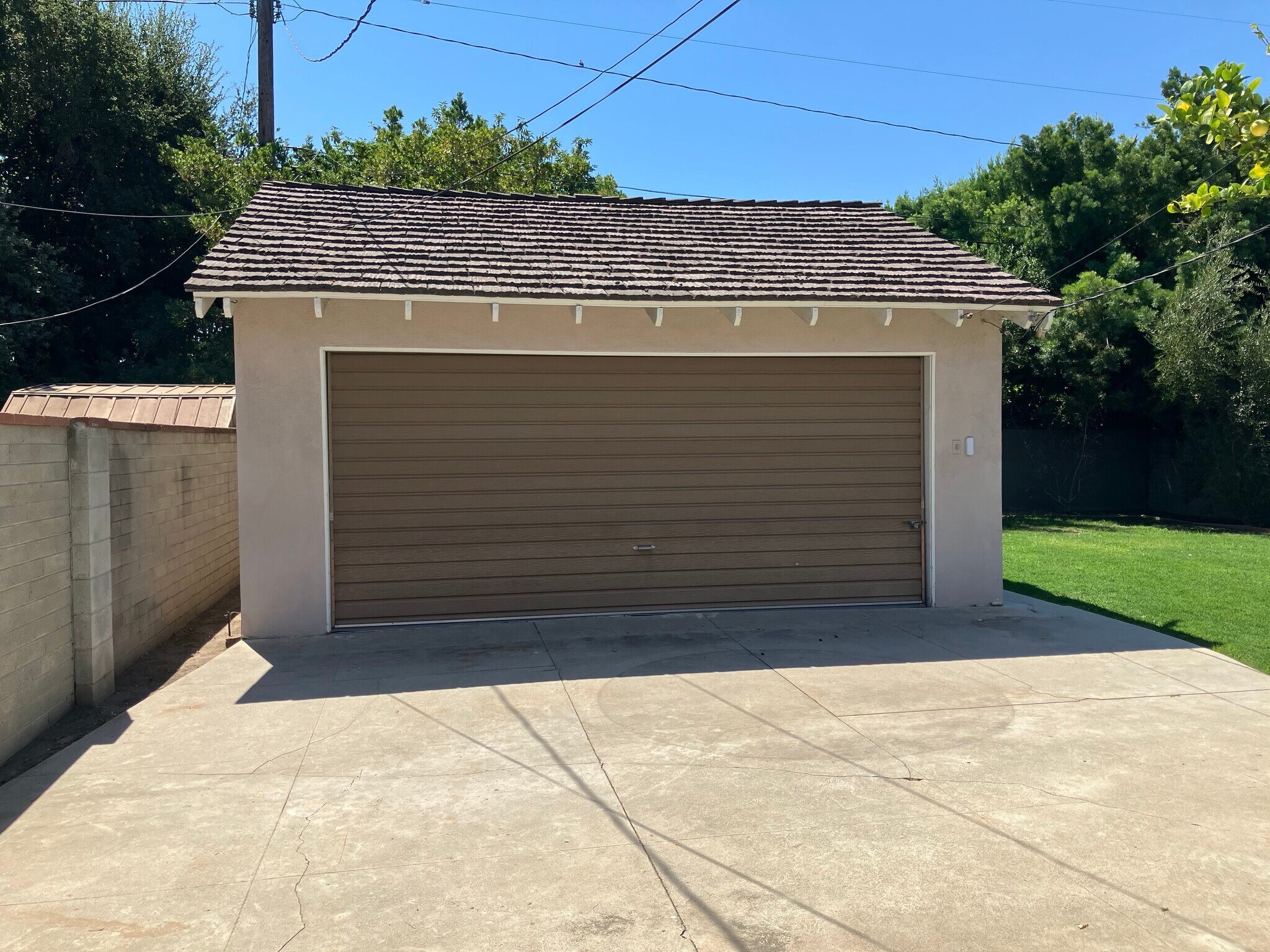Detached Garage - 12230 Hesby St