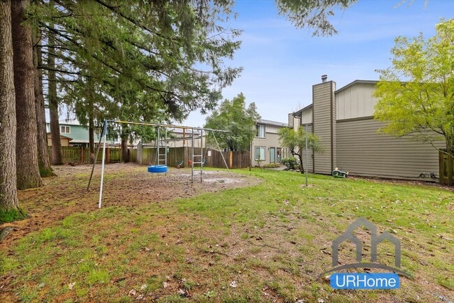 Building Photo - 2333 SE 174th Ave