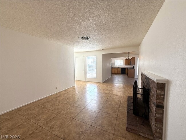 Building Photo - 2220 La Sombra St