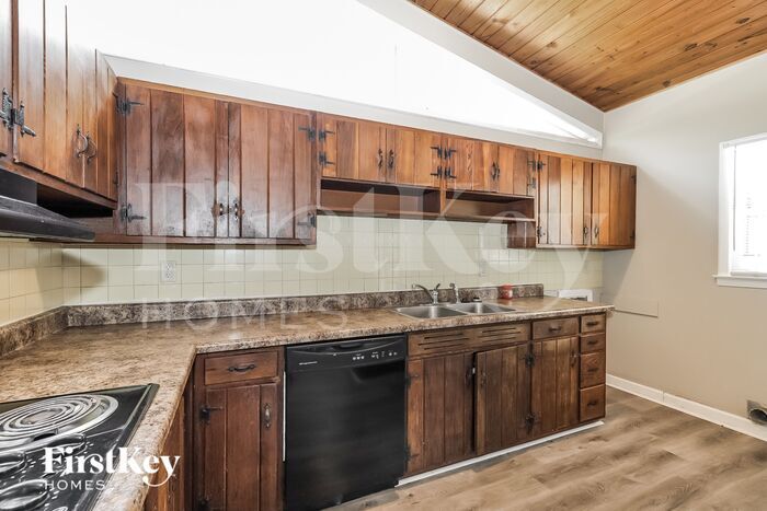 Building Photo - 5125 Warfield Dr