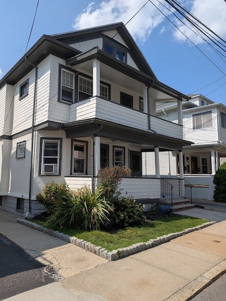 Building Photo - 97 W Quincy St