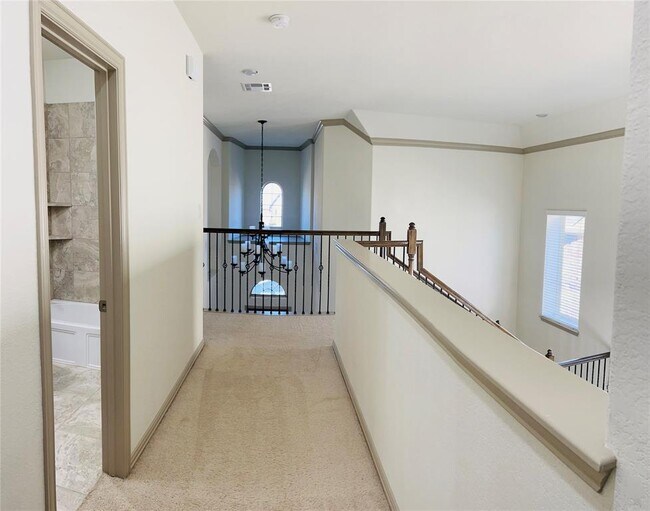Building Photo - 10831 Paula Bluff Ln