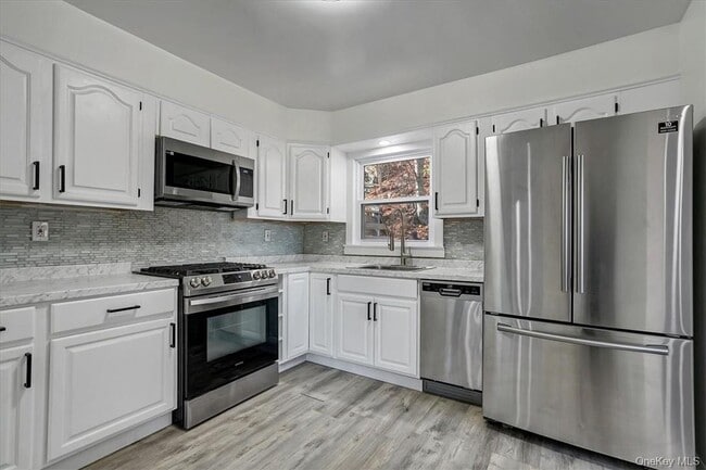 Building Photo - 1 Intervale Ave