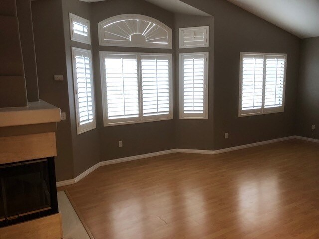 Building Photo - 14051 Catalina Ct