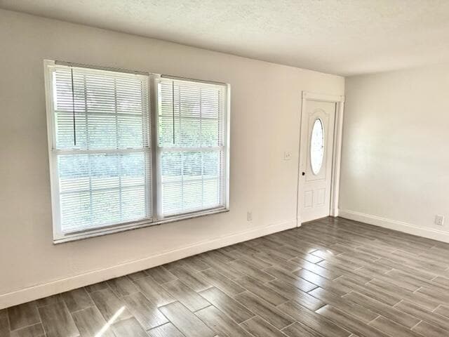 Building Photo - 603 SE Harborview Dr