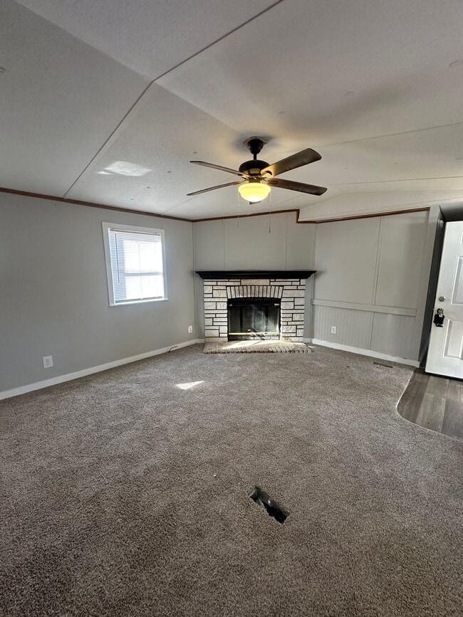 Building Photo - 359 Half Moon Rd