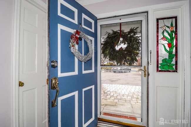 Building Photo - 71 Woodbridge Ave