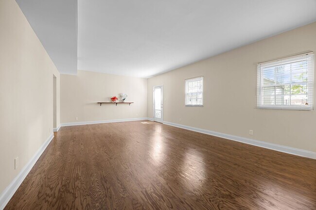Building Photo - 6423 New Market Way