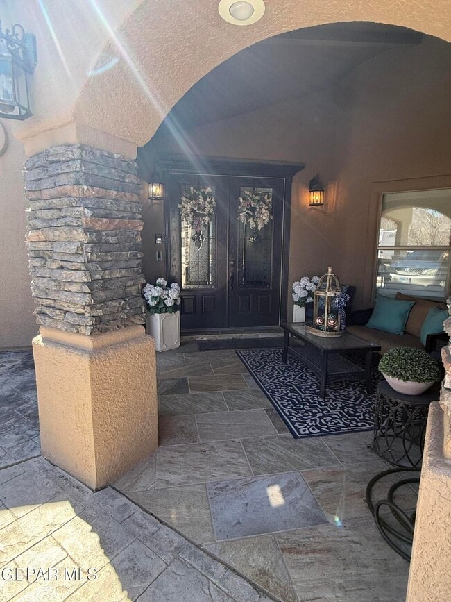 Building Photo - 7248 Canyon Wren Ave