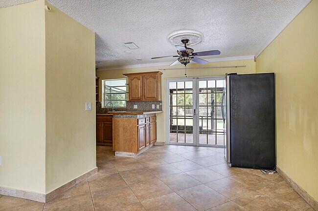Building Photo - 2346 Caroma Ln