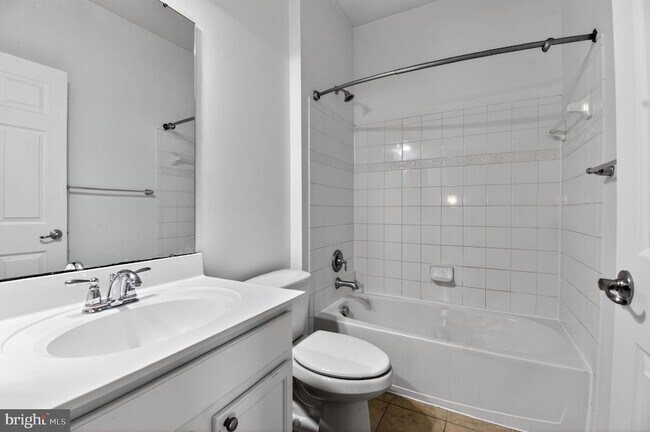 Building Photo - 2102 Congresbury Pl