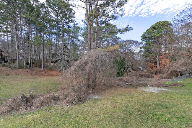 Building Photo - 2614 Bronco Trail