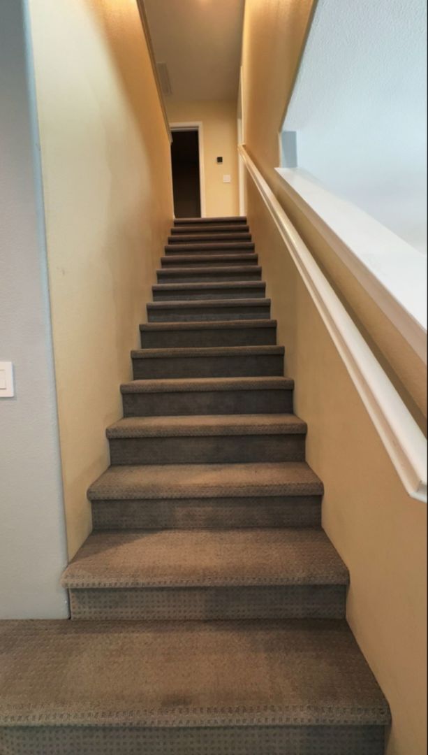 Building Photo - Move in Special! 2 Weeks free!  Home for R...