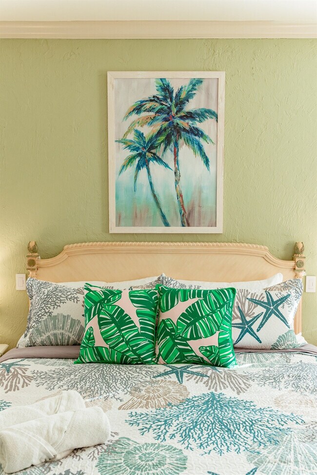 Building Photo - 519 28th St