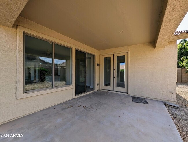 Building Photo - 15432 W Tasha Cir