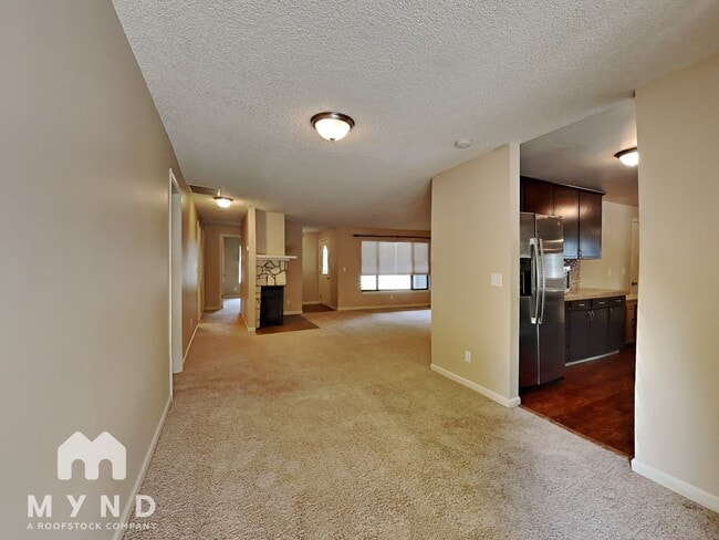Building Photo - 19225 SW Prospect Pl