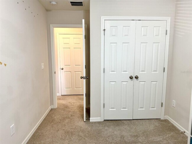 Building Photo - 15910 Marina Bay Dr