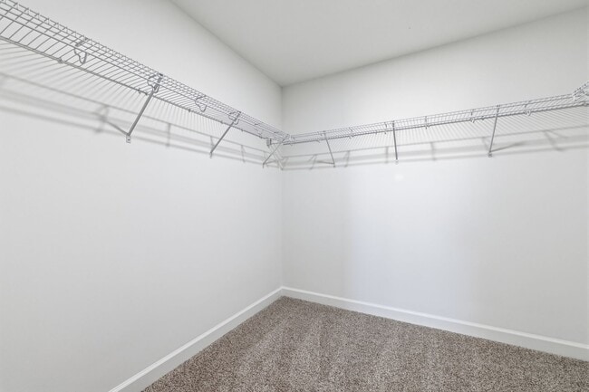 Building Photo - 12617 James River Dr