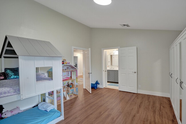 Building Photo - 12213 Melissa Way