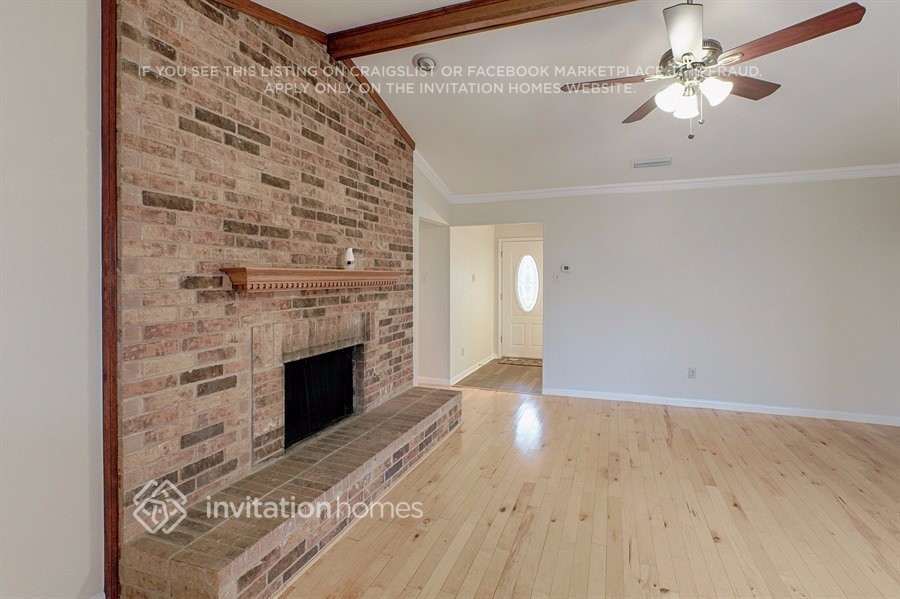 Building Photo - 1720 Brighton Dr
